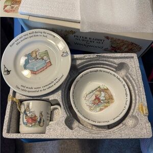 Wedgwood Peter Rabbit Children's Dinnerware Set - White and Blue